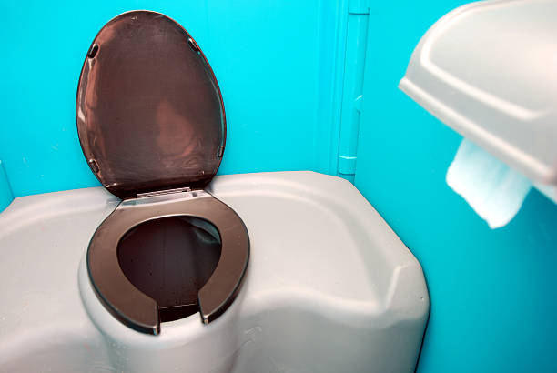 Best Portable toilet rental cost  in Cozad, NE